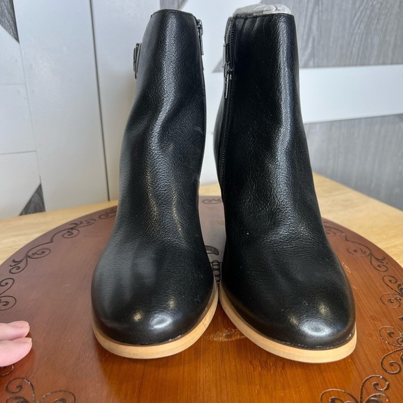 NWT Diba Balen Leather Ankle Wedge Boot size 8.5 - Picture 4 of 7